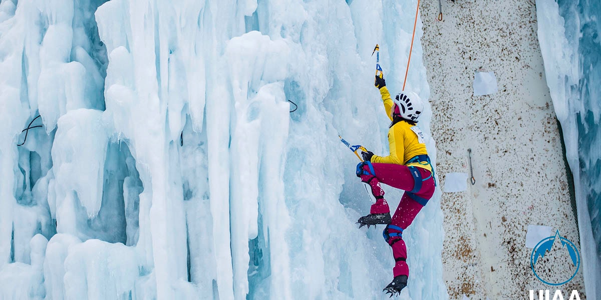 Ice Climbing ปีนน้ำแข็งสุดหวาดเสียว